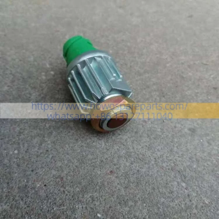 HOWO A7 T7H TX Brake Light Switch / Braking Light Switch WG9718710004
