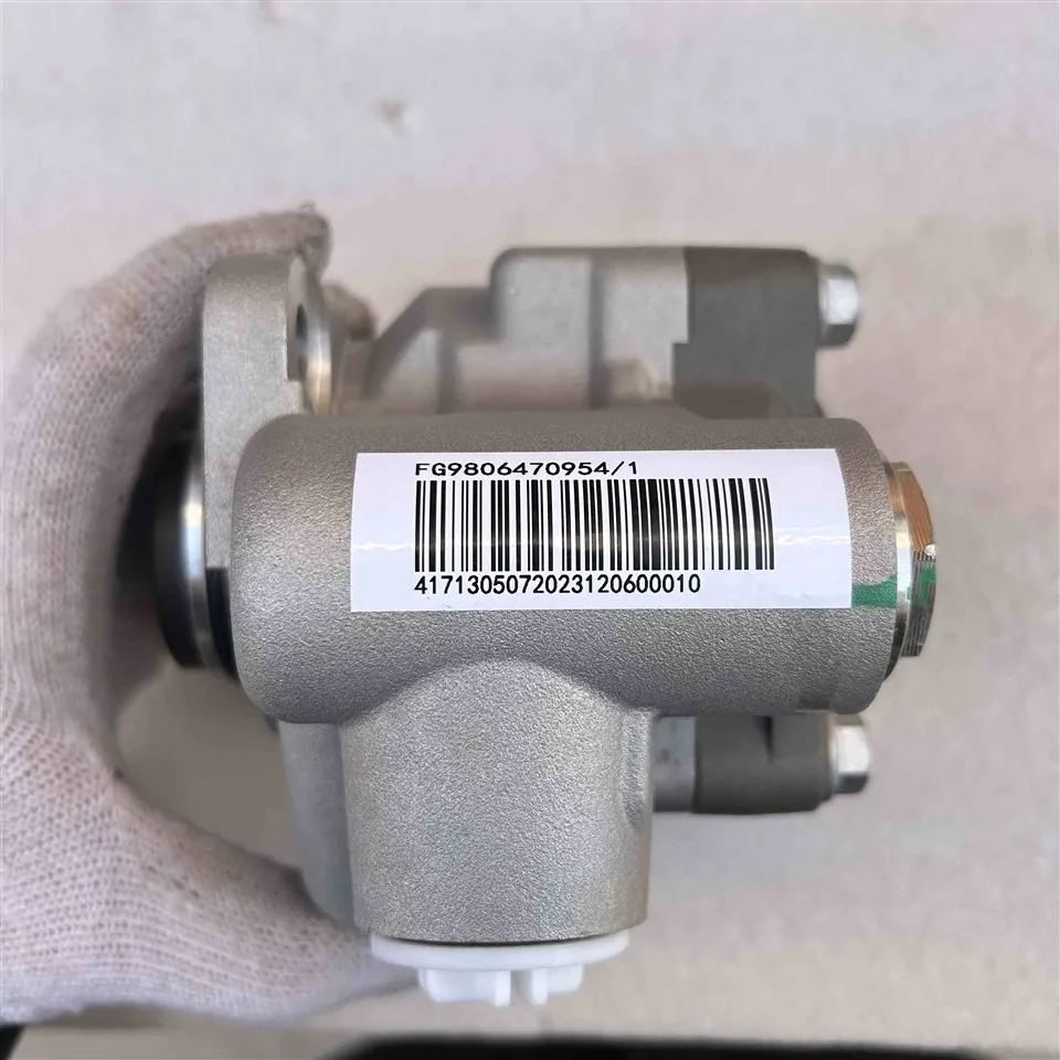 HOWO Light Truck Steering Pump FG9806470954