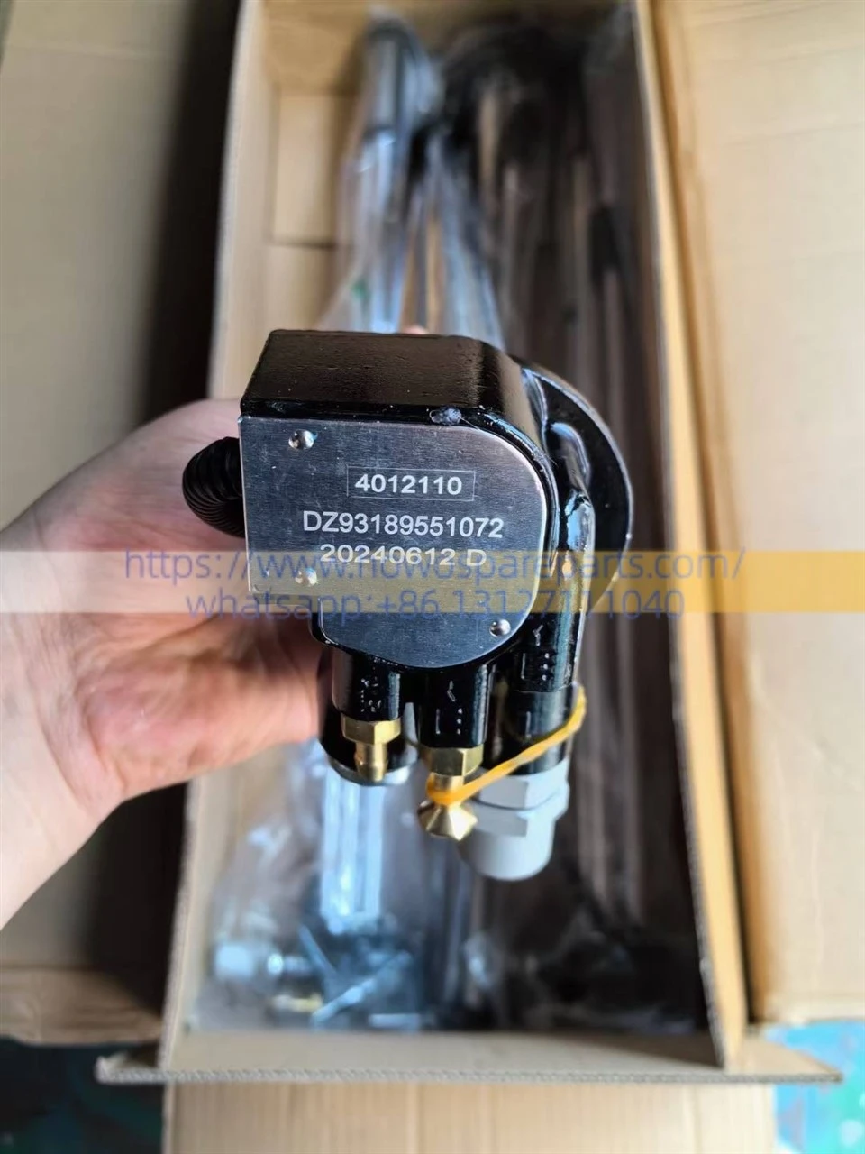 SHACMAN Oil Level Sensor Assembly Oil Float DZ93189551042 DZ93189551620 DZ93189551072 DZ93189552071 high quality