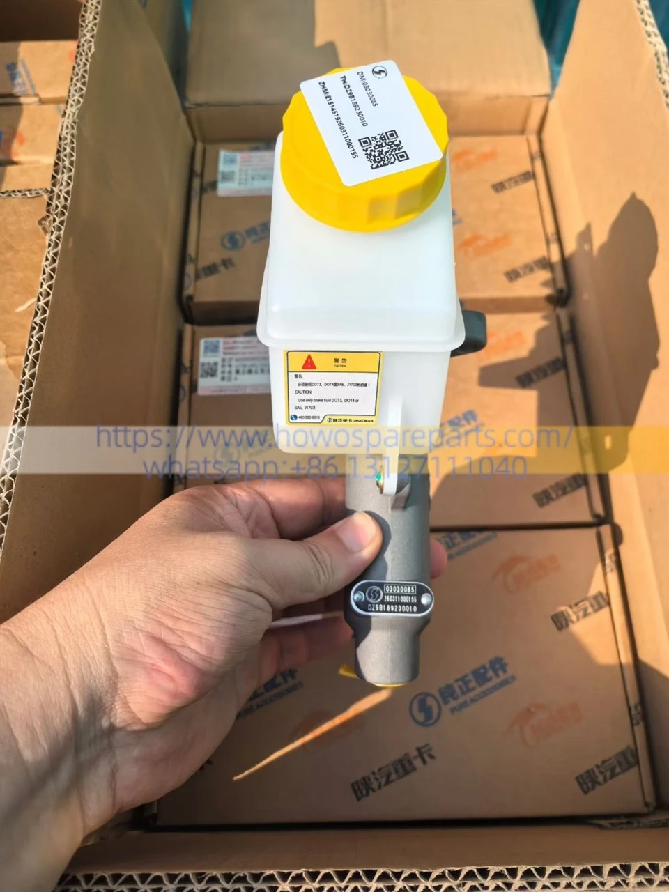 SHACMAN X5000 X6000 X5000S Clutch Master Cylinder With Reservoir Assembly DZ9B189230010 suppliers