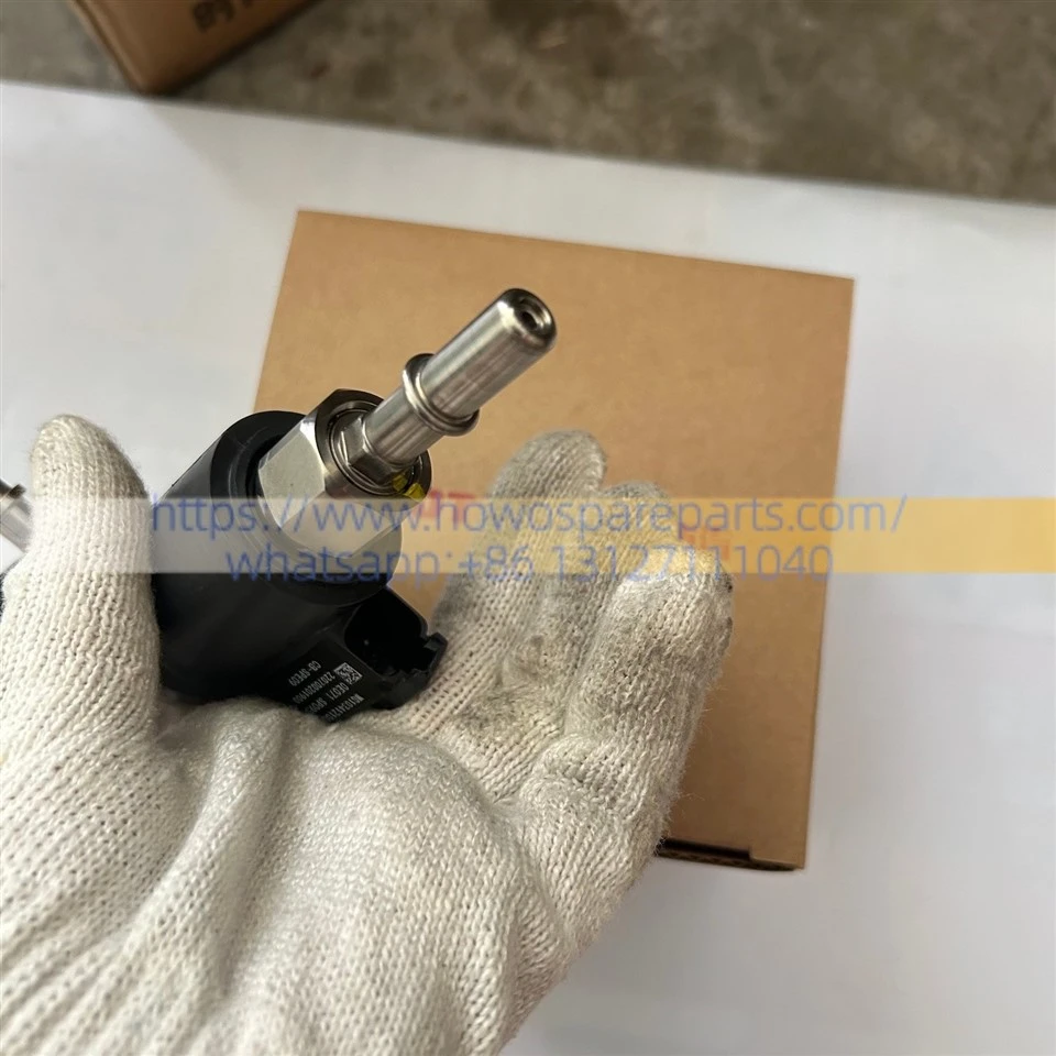 SINOTRUK HOWO Urea Nozzle / AdBlue Injector WG1034121002 factory