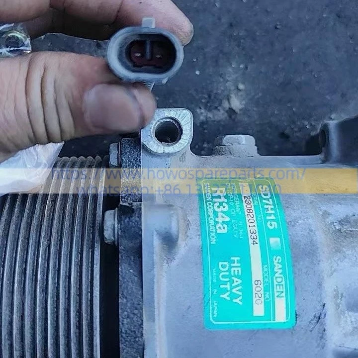 SINOTRUK MAN MC11 MC13 Diesel Engine 24V AC Compressor 202V77970-7030 factory