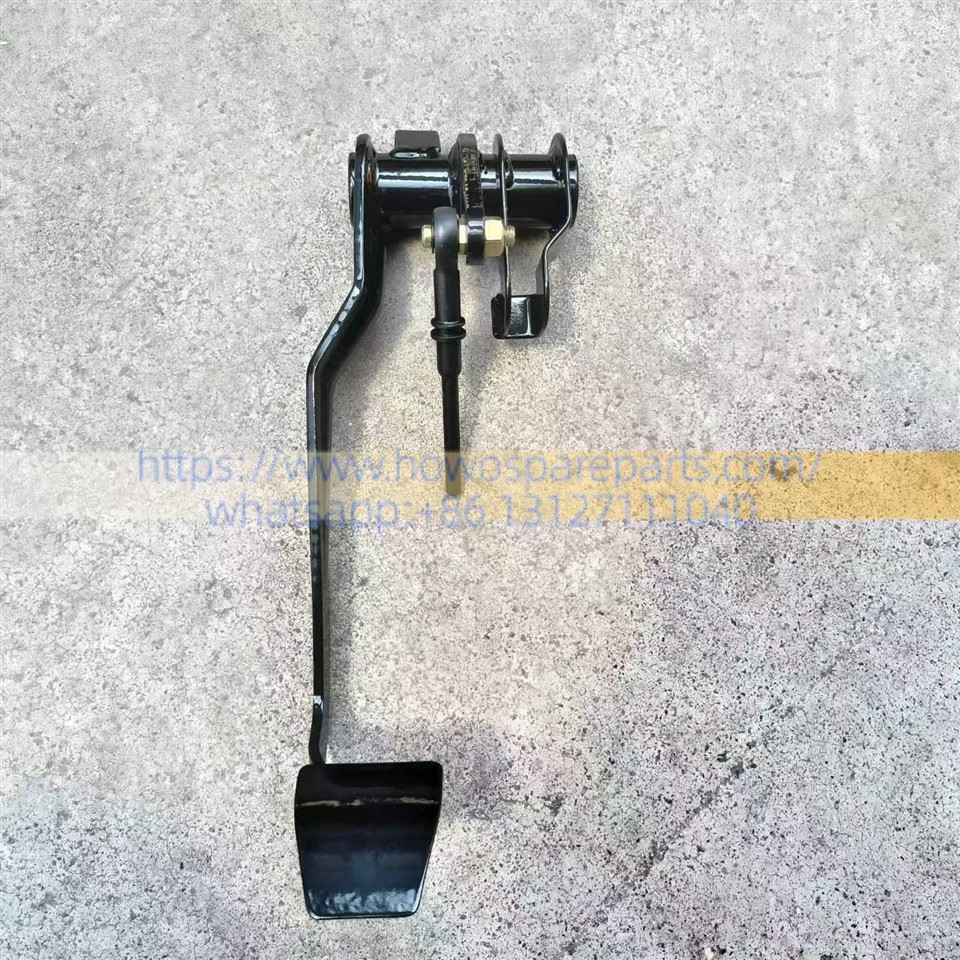 SITRAK C7H AMT16 Automatic To Manual Clutch Pedal Bracket