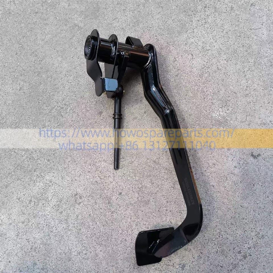 SITRAK C7H AMT16 Automatic To Manual Clutch Pedal Bracket factory