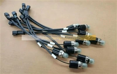Komatsu WA200–WA900 Wheel Loaders GD Motor Graders HD Mining Trucks Pressure Switch / Sensor 421-43-32912 421-43-32922